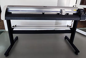 Плоттер Mimaki CG-SRIII﻿ отправляется в Екатеринбург резать магнитный винил