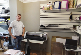 Компактный режущий плоттер Mimaki отправляет на пенсию уставшего коллегу