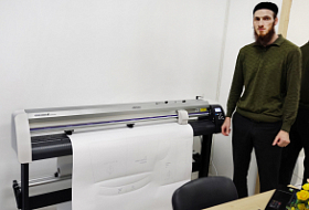 Режущий плоттер Mimaki на производстве модного дизайнера из Грозного