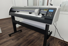 Режущий плоттер Mimaki CG-100SRIII для швейных выкроек