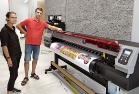 Крупнейшая в Татарстане студия автостайлинга выбирает Mimaki UJV100